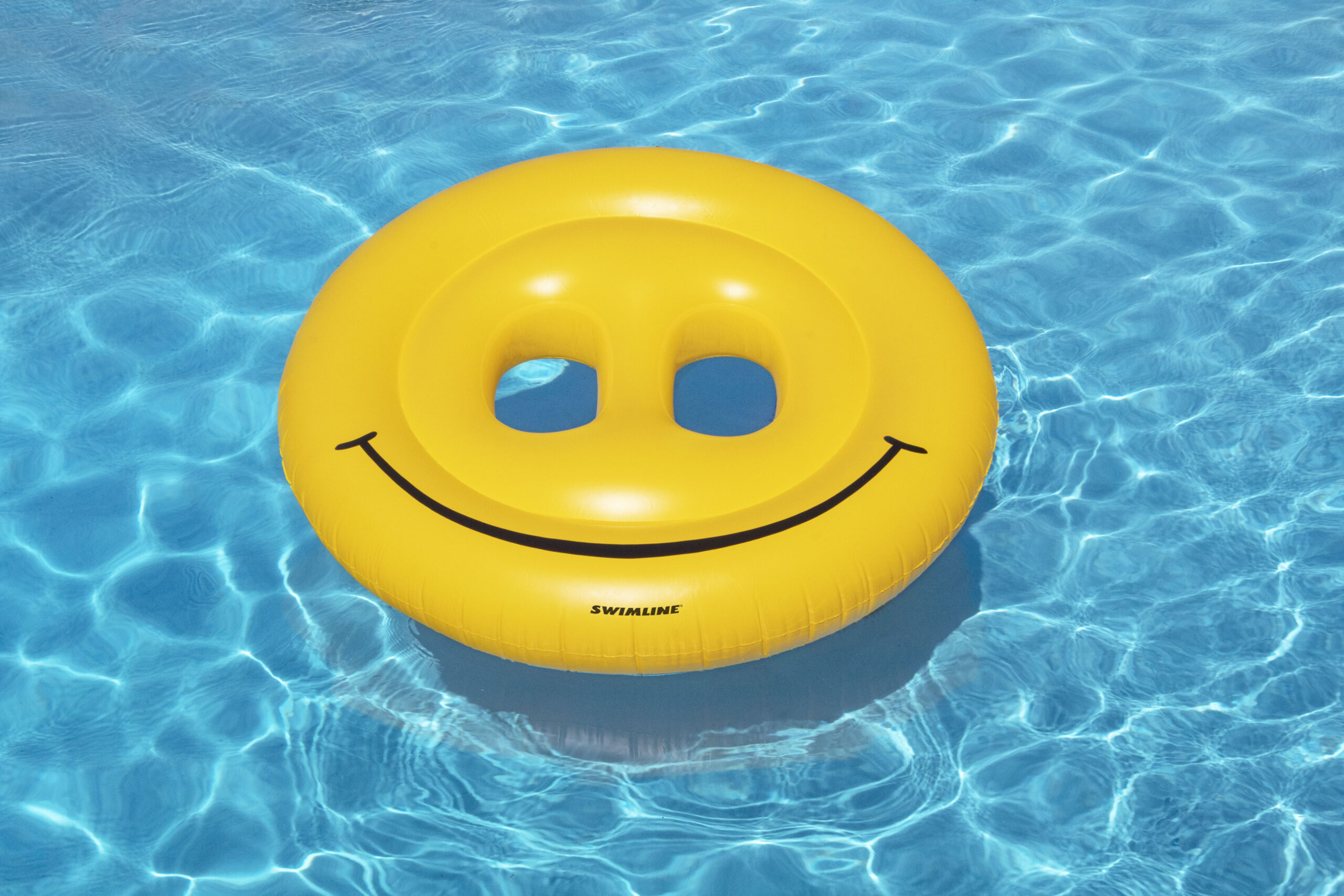 Swimline Smile Face Fun Island 70" #9053