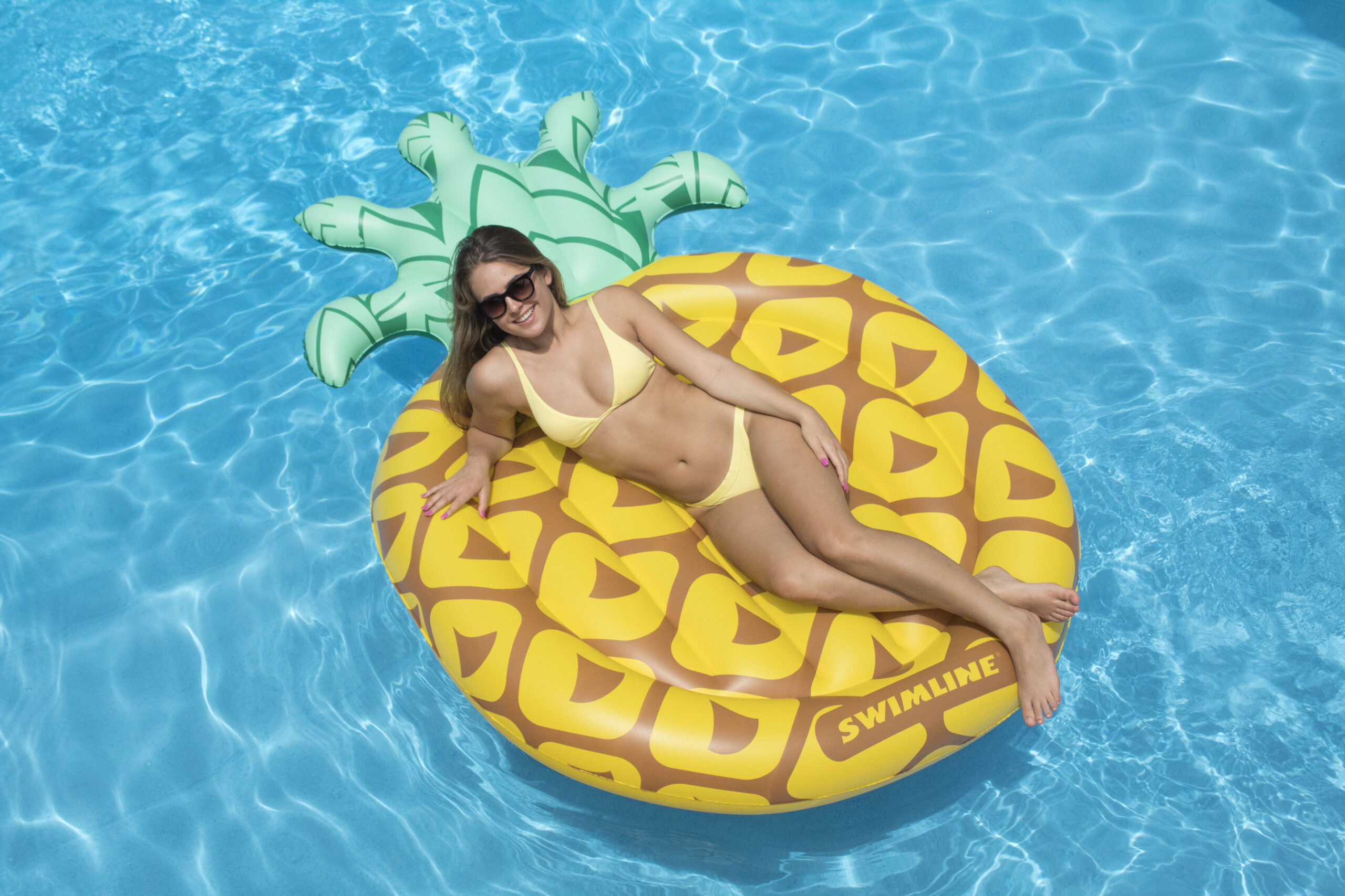 Swimline Pineapple XL Island 88" x 50" #90649 - Image 4