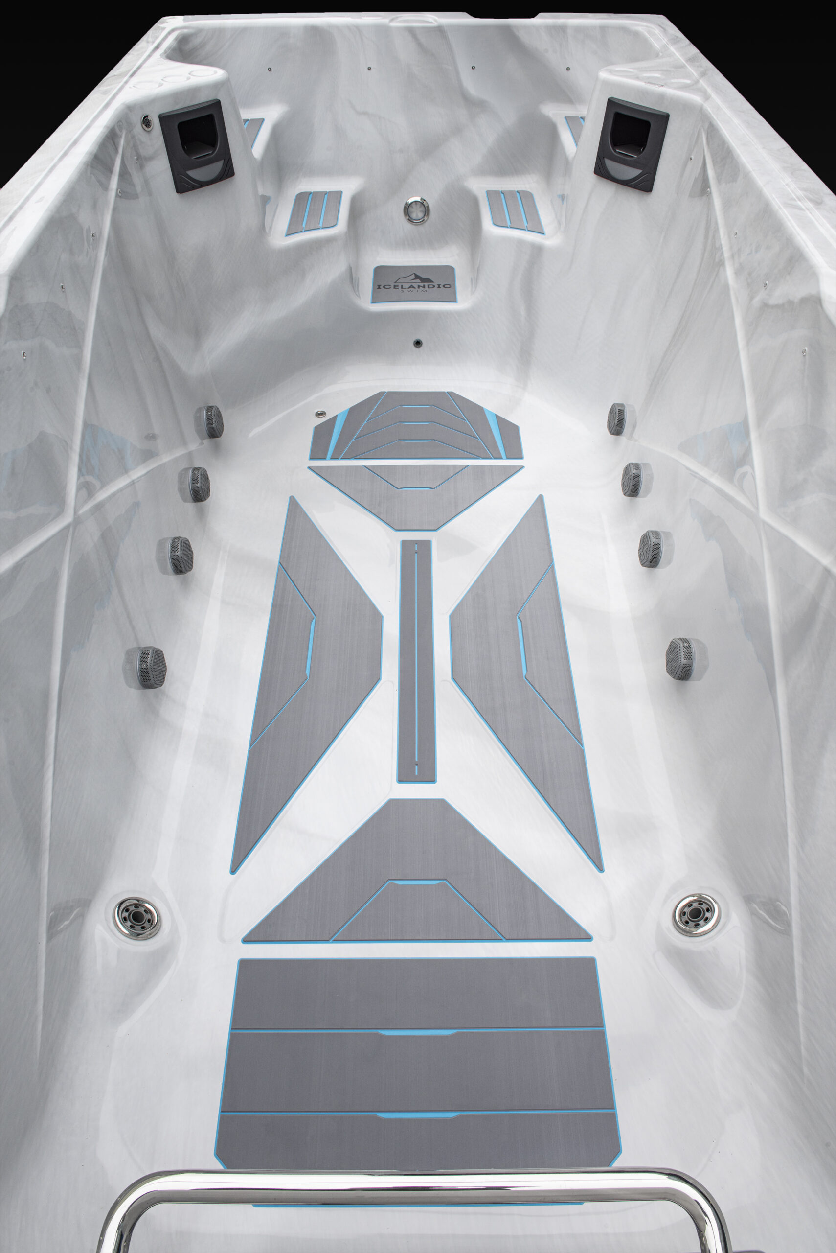 Icelandic Swim - Image 7