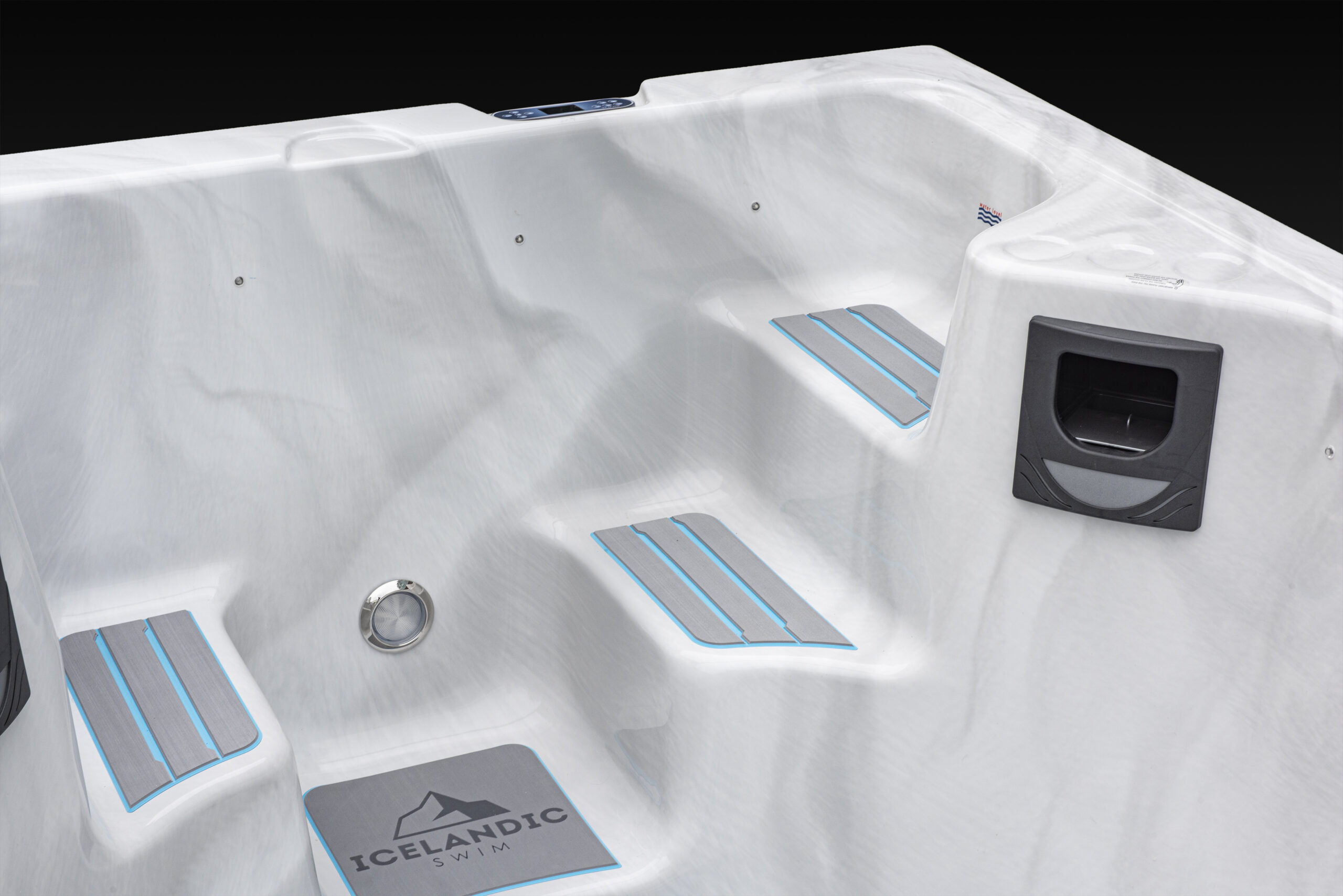 Icelandic Swim - Image 6